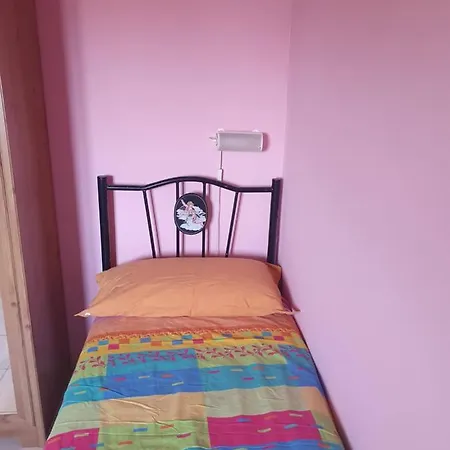 Royal Palace Gate Guest house *