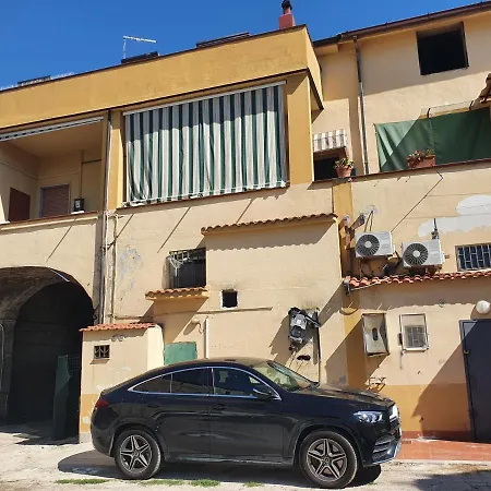 Royal Palace Gate Guest house San Nicola La Strada